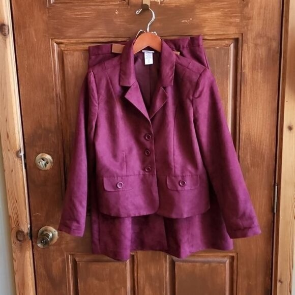Vicki Wayne Vintage Embellished Soft like Velour Lined 2Piece Sz 10 Skirt Set - Picture 1 of 14